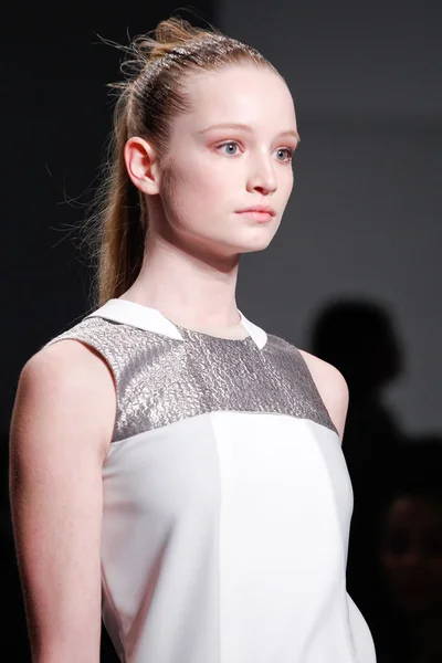 Look 7